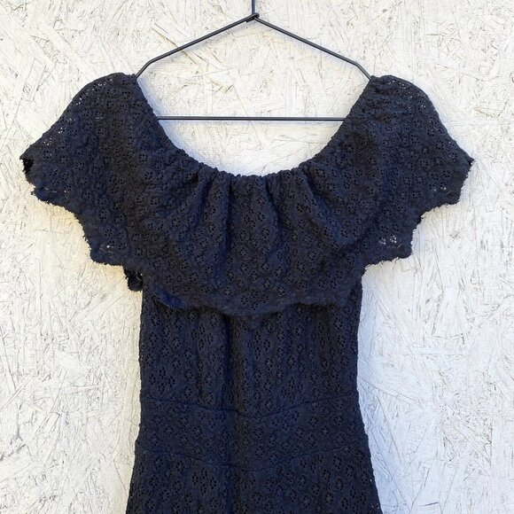 Nightcap Clothing Stretch Lace Ruffle Off Shoulder Open Back Jumpsuit Sz XS - Picture 3 of 10